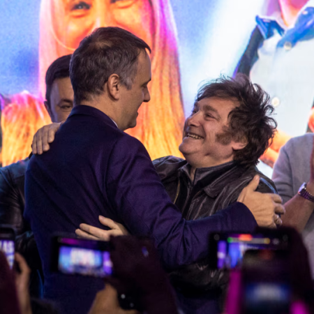 Los tres argumentos que da el Gobierno para explicar por qué Manuel Adorni continúa en su cargo