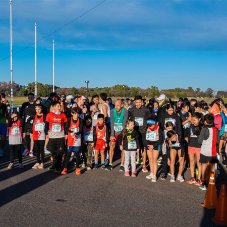 Emotiva carrera “Legado de Campeones” en el Autódromo Eusebio Marcilla