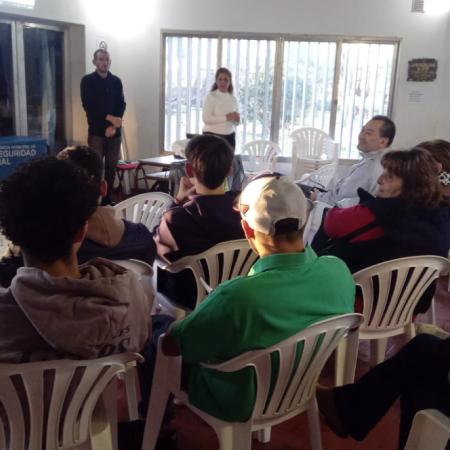 Vecinos de Morse asistieron a un curso para tramitar la licencia de conducir