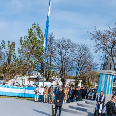 Junín conmemoró el Día de la Bandera con la tradicional jura del Grupo de Artillería 10 y una multitudinaria participación de la comunidad