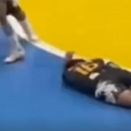 Brasil: una jugadora de futsal pateó a una rival en la cabeza y fue sancionada por cinco años