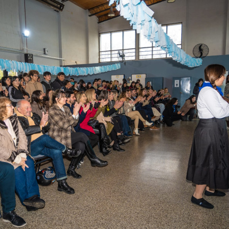Junín conmemoró el Día de la Independencia en la Escuela "Héroes de Malvinas"