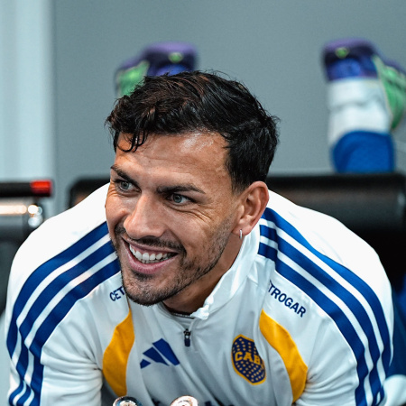 Paredes volvió a Boca y ya se entrenó a la par de sus compañeros