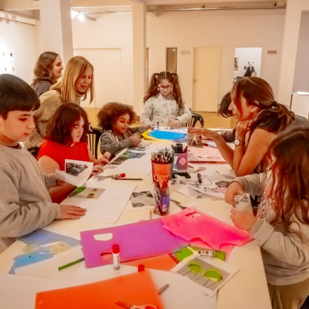 El MACA inauguró la muestra colectiva “Cartografías para un hábitat sensible” con obras de cinco artistas visuales