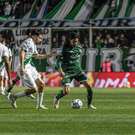 Sarmiento tuvo una actuación pobrísima, perdió con Banfield y complicó su permanencia