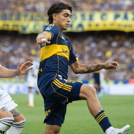 Arruabarrena aparto a el Chango Zeballos del plantel de Boca