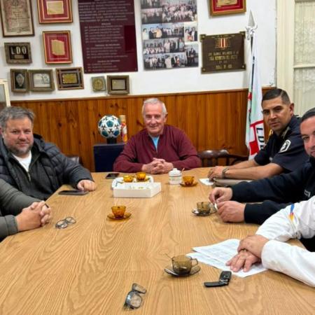 Trabajo conjunto entre la Liga Deportiva del Oeste y la Policía para fortalecer la seguridad en las canchas