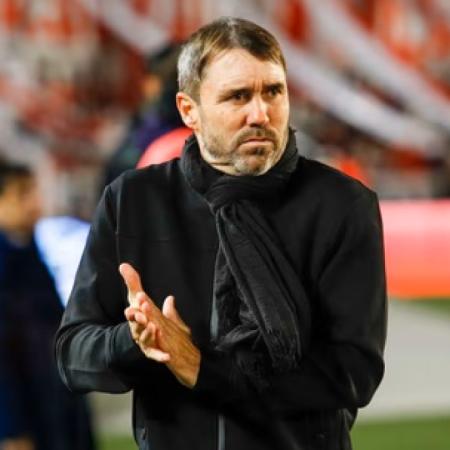 Coudet, en la cuerda floja: la intensa seguidilla de partidos que podría marcar su destino en River