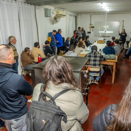 El Gobierno de Junín acercó las líneas de crédito para emprendedores a estudiantes del CFP N° 401