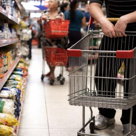 Economía en dos velocidades: crece el agro y la energía, pero se deterioran el empleo y el consumo