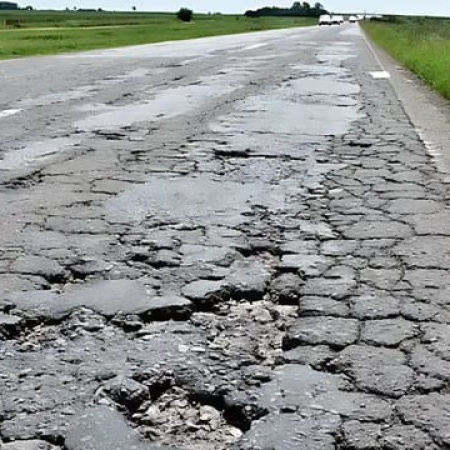 El Gobierno retuvo unos US$ 3.000 millones de fondos de obras para volcar al déficit cero