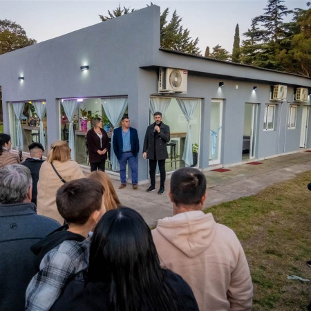 Abrió un hotel y un local gastronómico en Junín