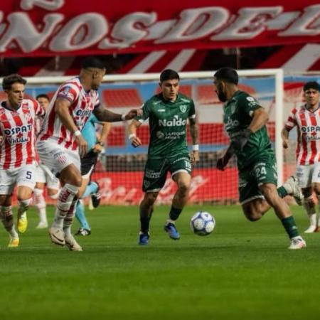 Sarmiento tuvo una noche negra y sufrió una goleada ante Unión
