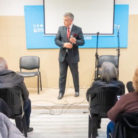 Grato reconocimiento a Franco Raimondi y Los Seguidores del Atardecer en el MUMA