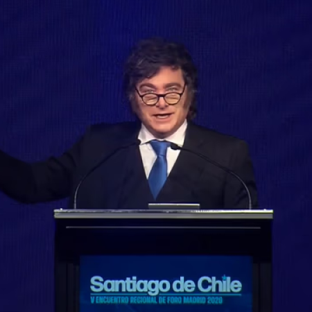 En Chile, Milei reivindicó el derrocamiento de Allende, criticó a Pedro Sánchez y a Macri