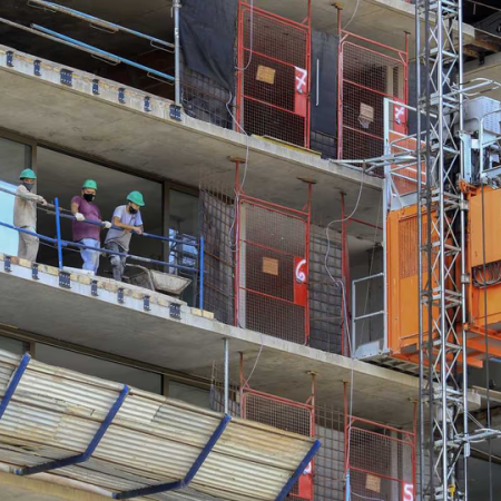 El Gobierno espera una baja de tasas por efecto inflación y nuevos créditos para la vivienda