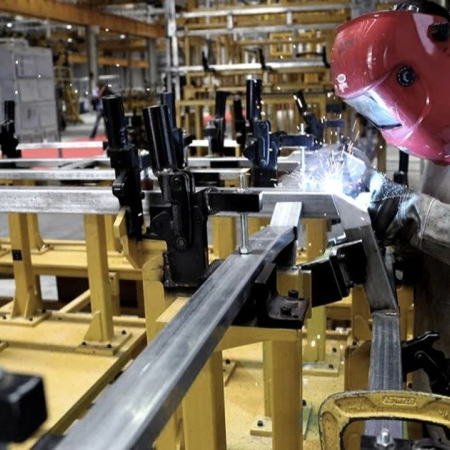 La actividad metalúrgica cayó 6,1% en agosto y tocó un nuevo piso