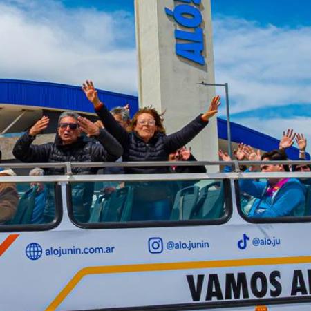 Junín presentó su primer Bus Turístico y suma un nuevo atractivo para fortalecer el turismo local