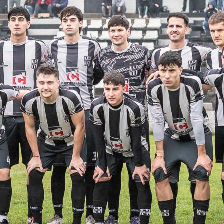 Academia Mascherano y Mariano Moreno, frente a frente por la punta