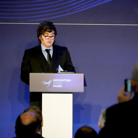 Milei cerró su gira en Francia: “Argentina se dirige nuevamente a paso firme hacia el futuro”