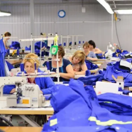 Crisis en la industria textil: la actividad cayó un 20% en 2026 y fabricantes expresaron su indignación