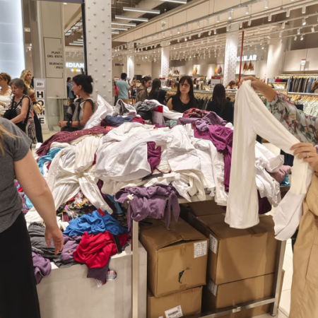 Las ventas minoristas subieron 0,3% interanual, pero cayeron 1,2% mensual en septiembre