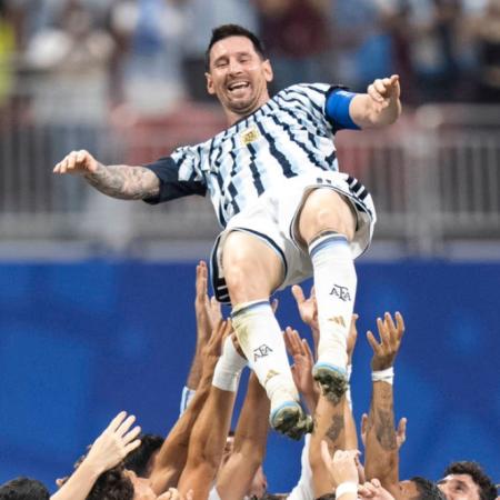 Lionel Messi llegó a la Argentina para disputar su último partido con la Selección argentina