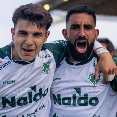 Sarmiento derrotó a Aldosivi cerca del final y se prendió bien arriba en la Zona B