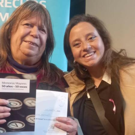 Un relato de la docente juninense Susana Bogey integra el libro “Memorias Mayores: 50 años, 50 voces”